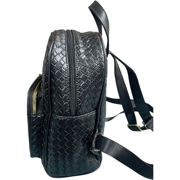 Fashion Design Black Quilted Backpack - Picture 4 of 10